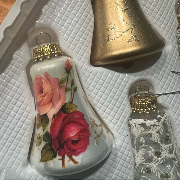 Vintage Christmas Classics by Krebs Hand Decorated Glass Bell Shape Ornaments - Picture 3 of 8